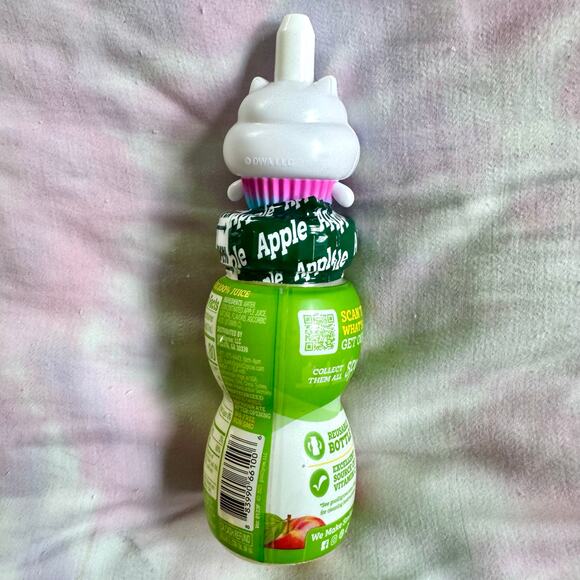 Cakey Cat Sunglasses Series Good 2 Grow Spouts Topper, Gabby's Dollhouse - Picture 6 of 8